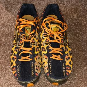 brooks mach 20 brown